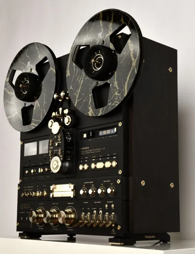 Technics RS-1520 · Bronze Age · Photograph 03